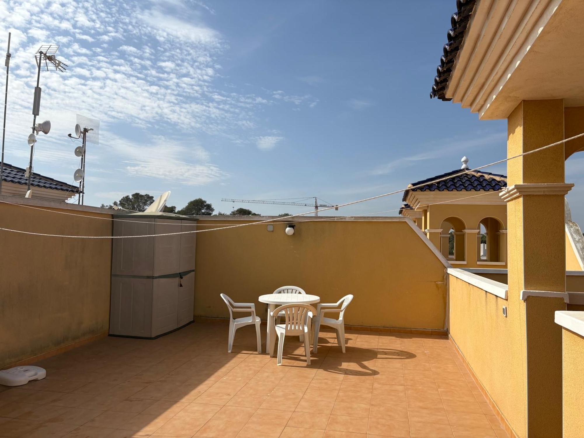 Top Floor Spacious Apartment With Roof Terrace Alicante Exteriör bild