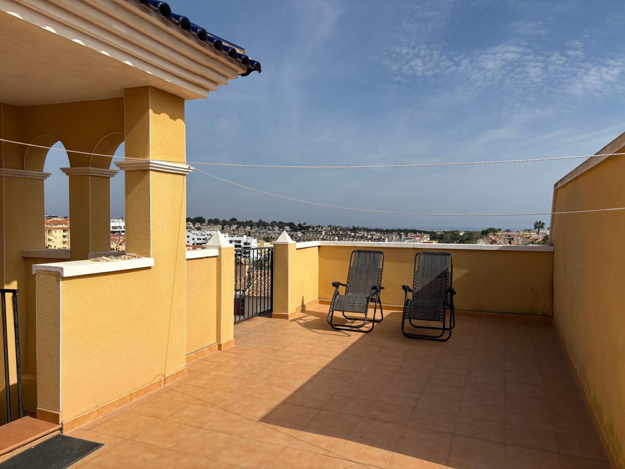 Top Floor Spacious Apartment With Roof Terrace Alicante Exteriör bild